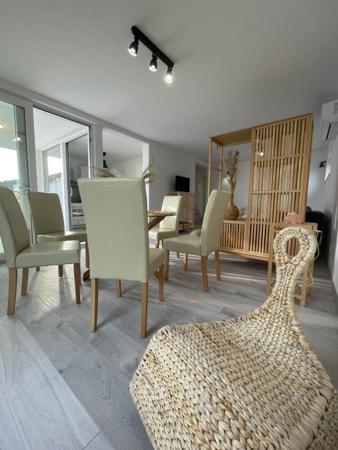 Vila Regina Apartment Regina With Swimming Pool Jezera Zewnętrze zdjęcie