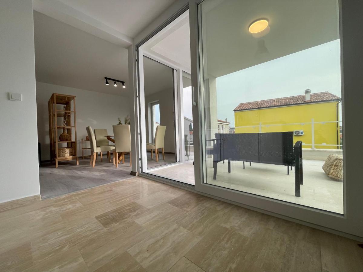 Vila Regina Apartment Regina With Swimming Pool Jezera Zewnętrze zdjęcie