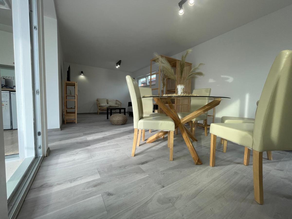 Vila Regina Apartment Regina With Swimming Pool Jezera Zewnętrze zdjęcie