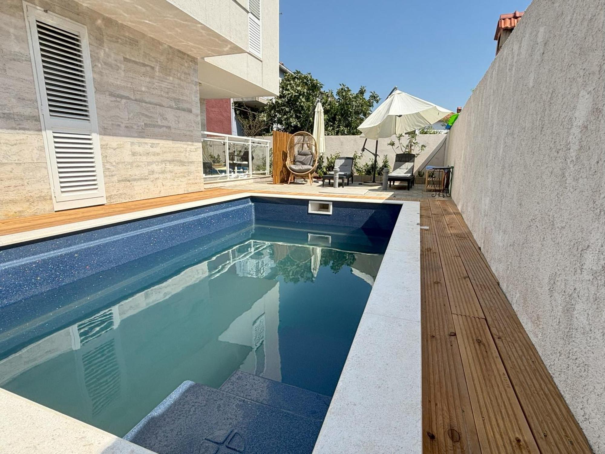 Vila Regina Apartment Regina With Swimming Pool Jezera Zewnętrze zdjęcie